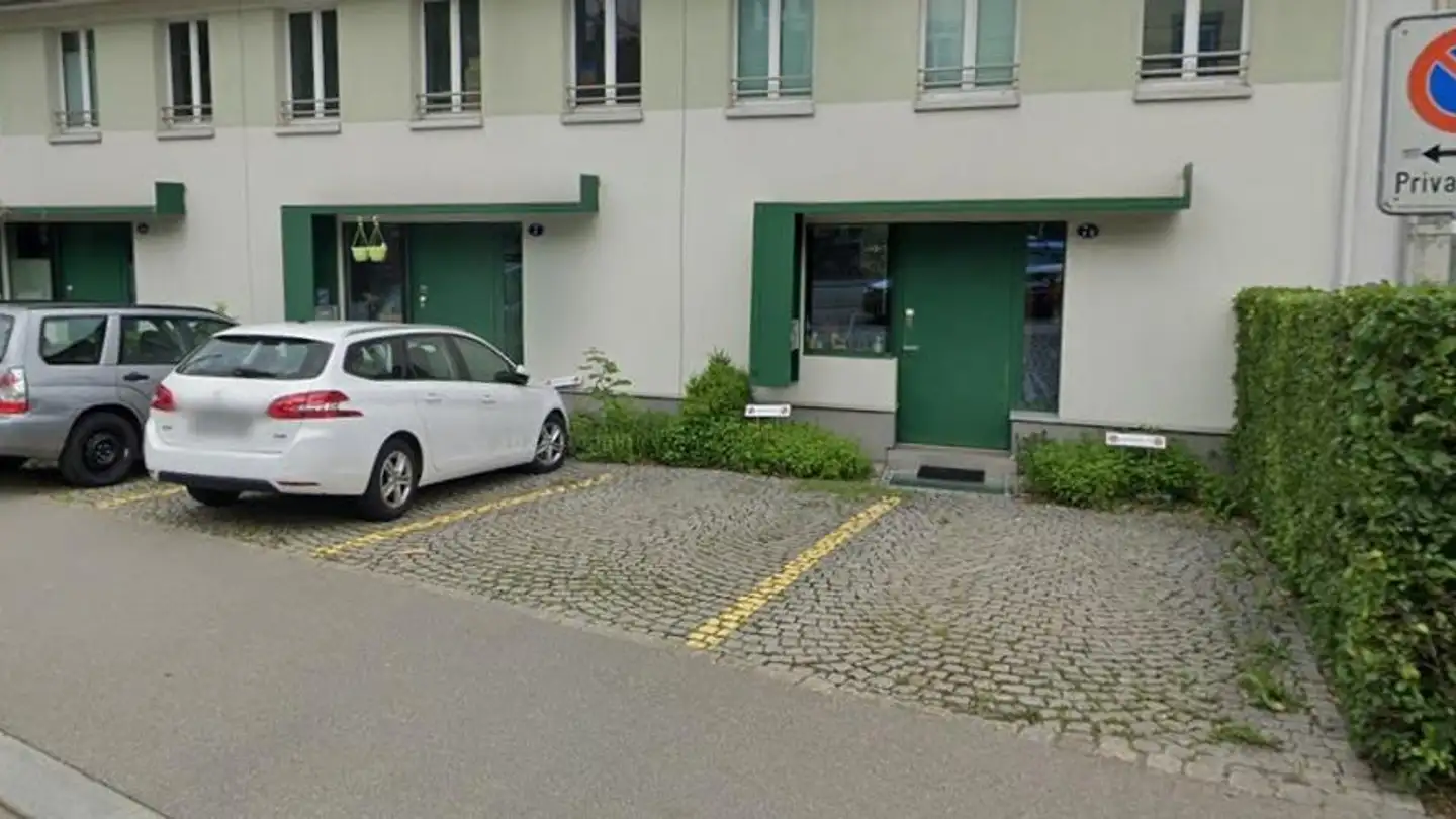 Place de parking extérieure à louer - Linsebühlstrasse, 9000 St. Gallen