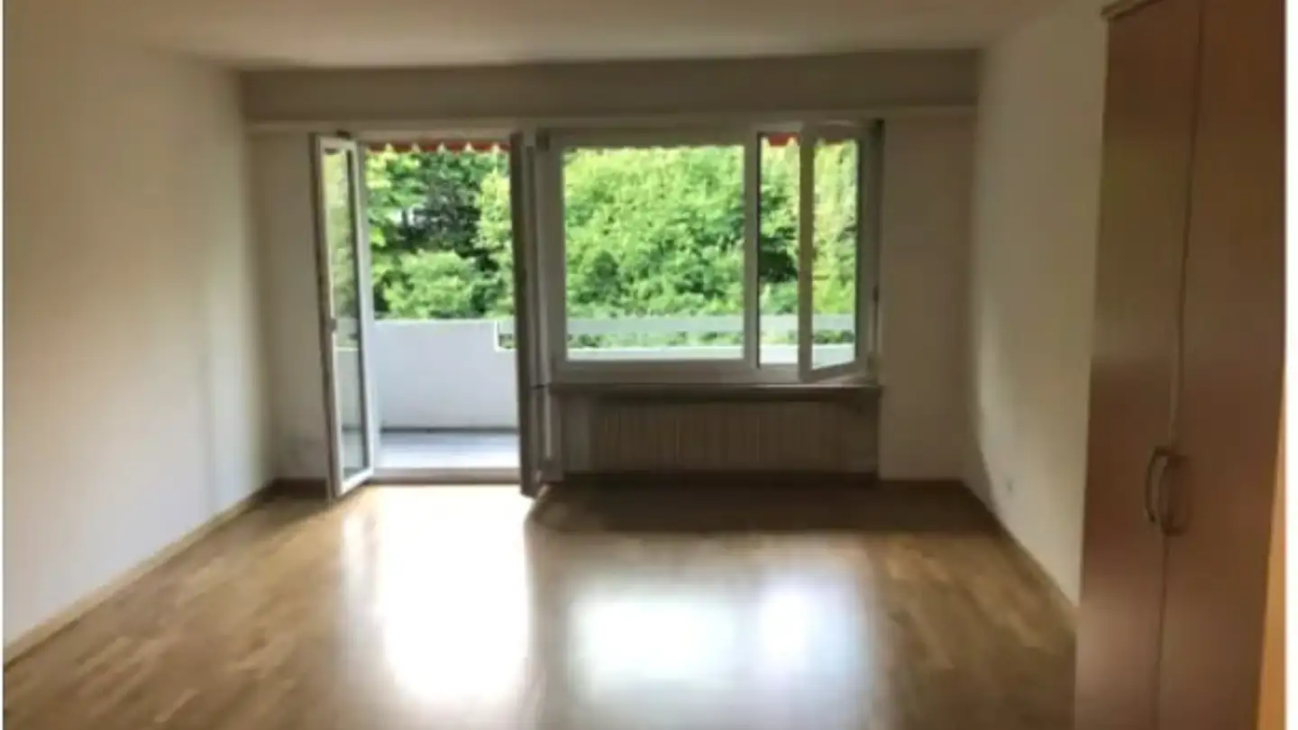Apartment for rent - 8127 Forch