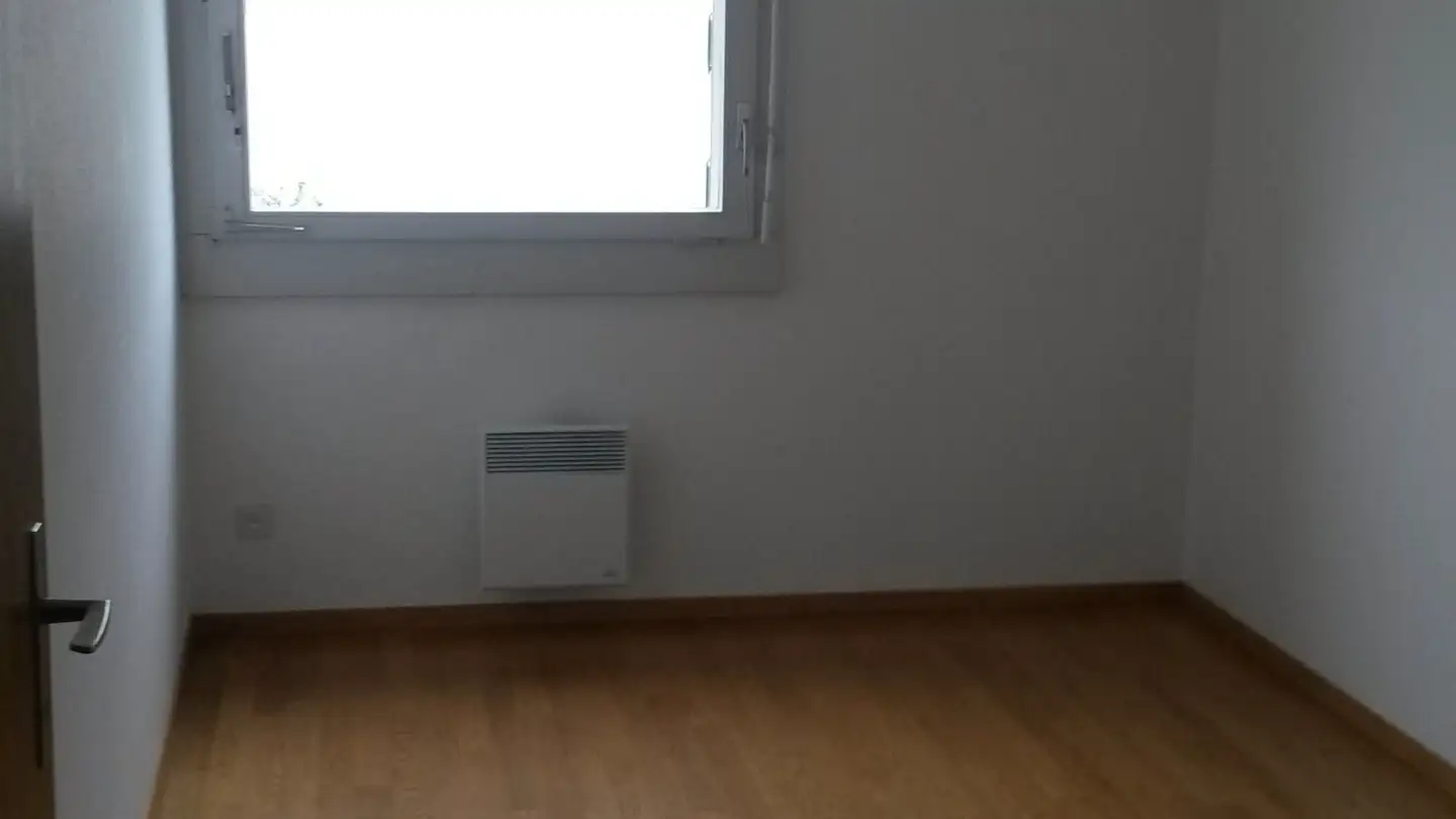 Apartment for rent - Rue De La Berra 63, 1630 Bulle - Photo 3