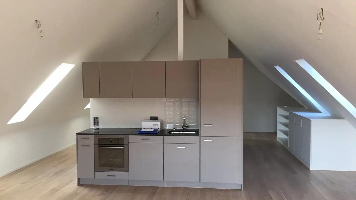 Dachgeschosswohnung mieten - Haldenstrasse 3, 8472 Seuzach - Foto 3