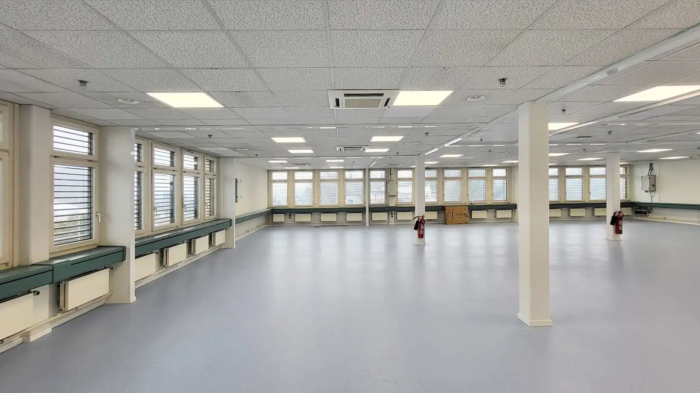 Commerciale in affitto - Hintermättlistrasse 1, 5506 Mägenwil - Foto 2