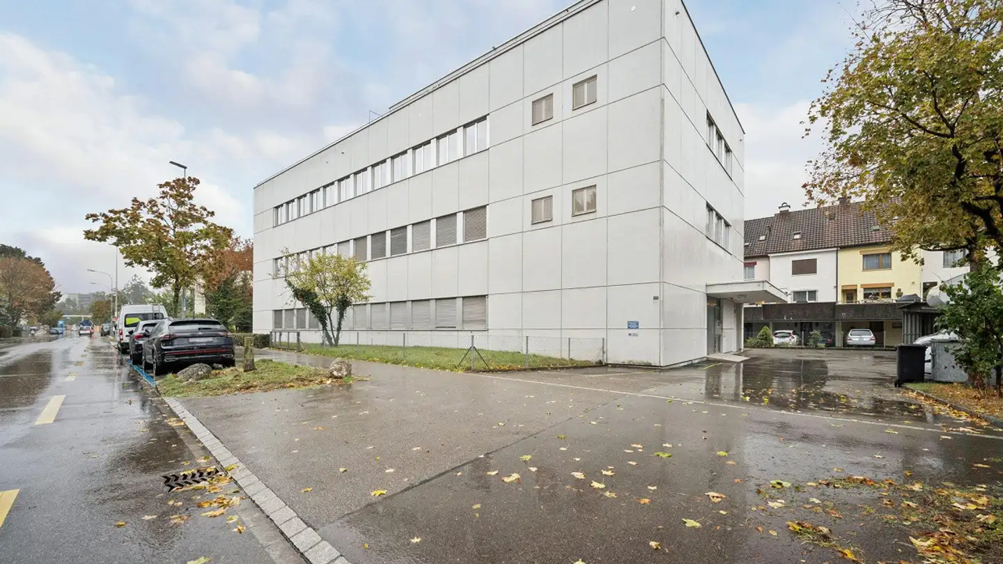 Office space for rent - Schöneggstrasse 38, 8953 Dietikon