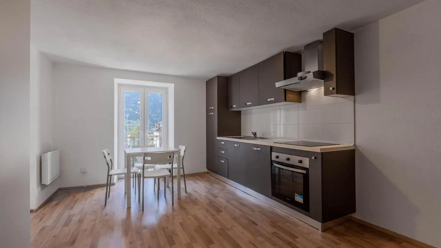 Residential building for sale - 6533 Lumino