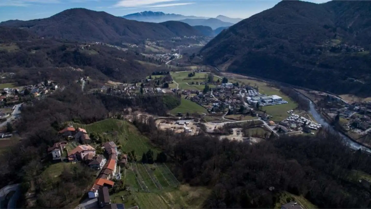 Residential building for sale - 6998 Monteggio
