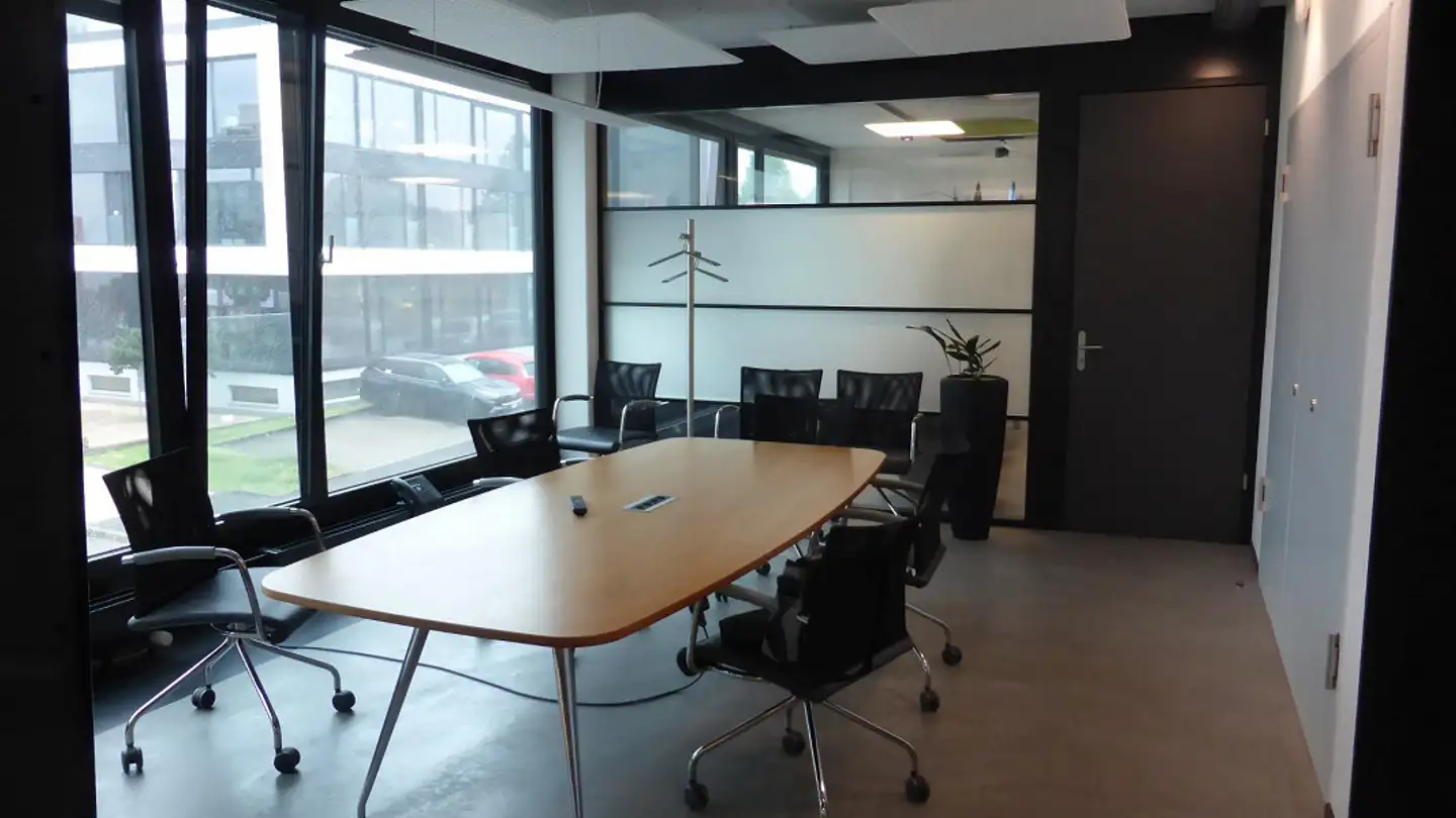 Bureau à louer - Rothusstrasse 15, 6331 Hünenberg