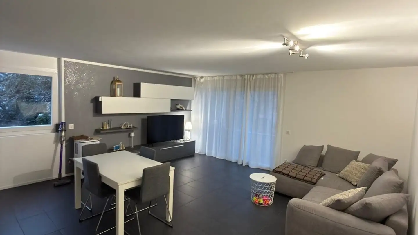 Apartment for rent - Viale C. Olgiati 12, 6512 Giubiasco