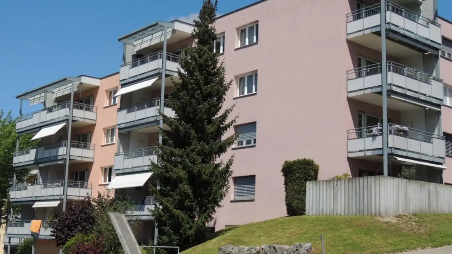Indoor motorbike parking space for rent - Sulzbacherstrasse 3, 8610 Uster