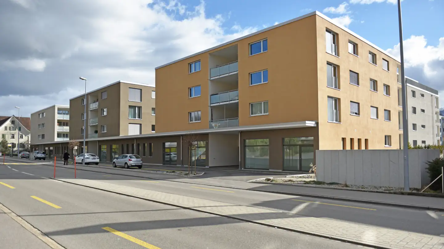 Commerciale in affitto - St. Gallerstrasse 2c, 8716 Schmerikon