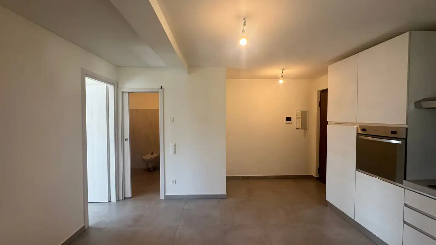 Appartement à louer - Via Del Battistone 3, 6533 Lumino