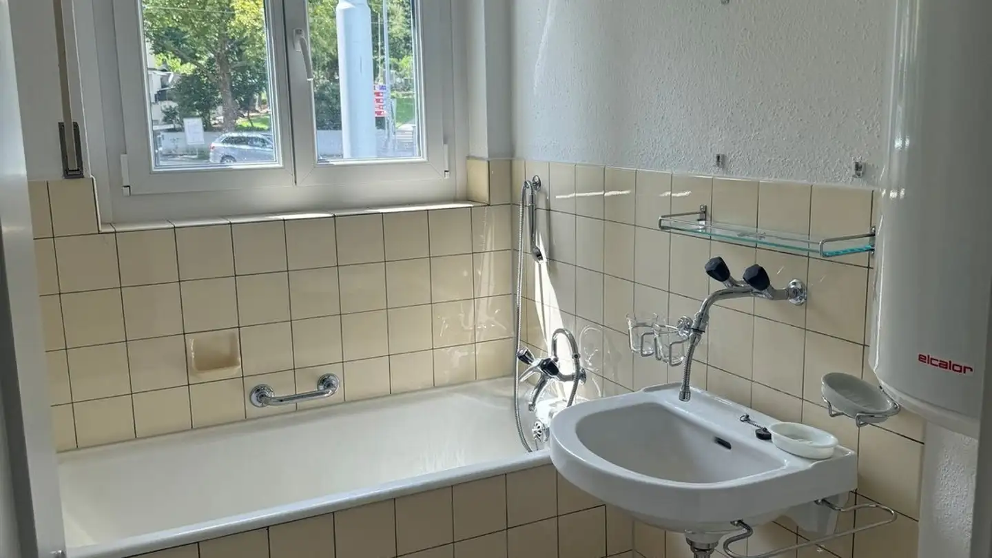 Wohnung mieten - Zentralstrasse 152, 8212 Neuhausen am Rheinfall - Foto 3