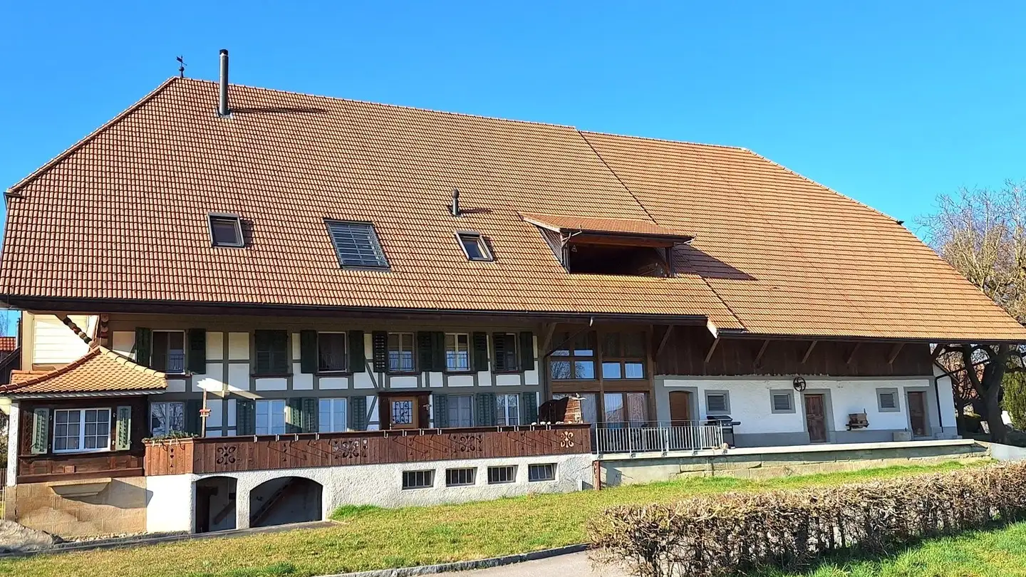 Dachgeschosswohnung mieten - Dorf 4, 3305 Iffwil