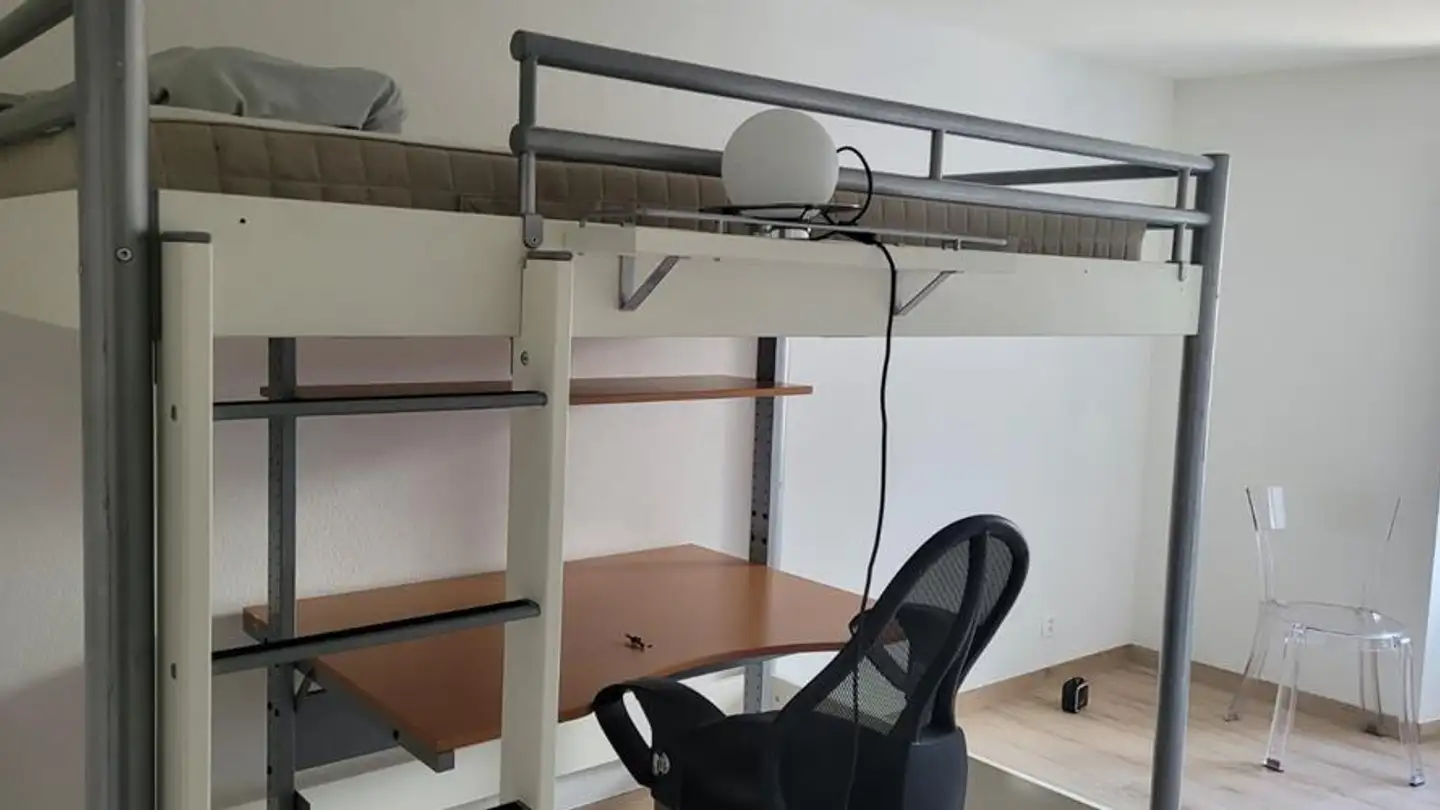 Single room for rent - Rue des Villages, 1906 Charrat