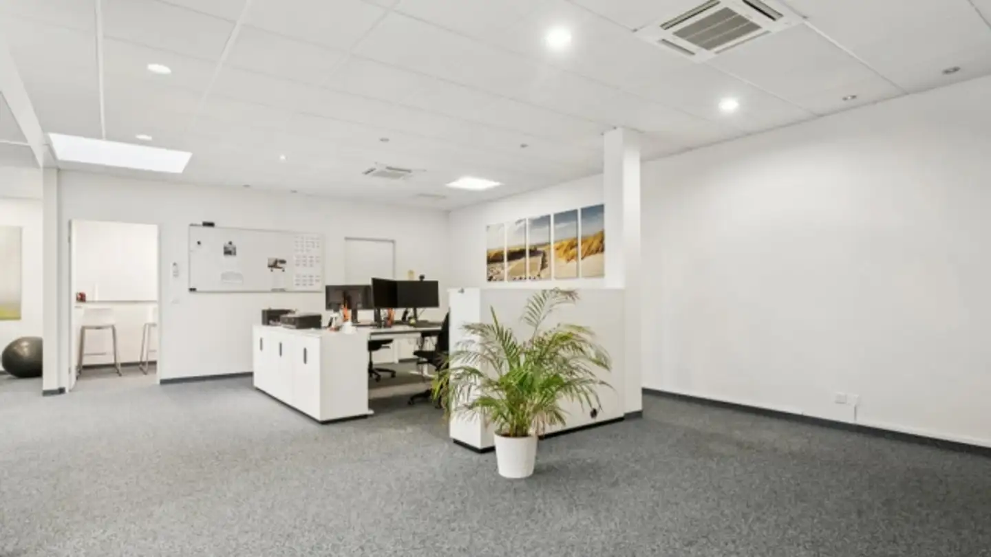 Bürofläche mieten - Hinterbergstrasse 22, 6312 Steinhausen - Foto 3