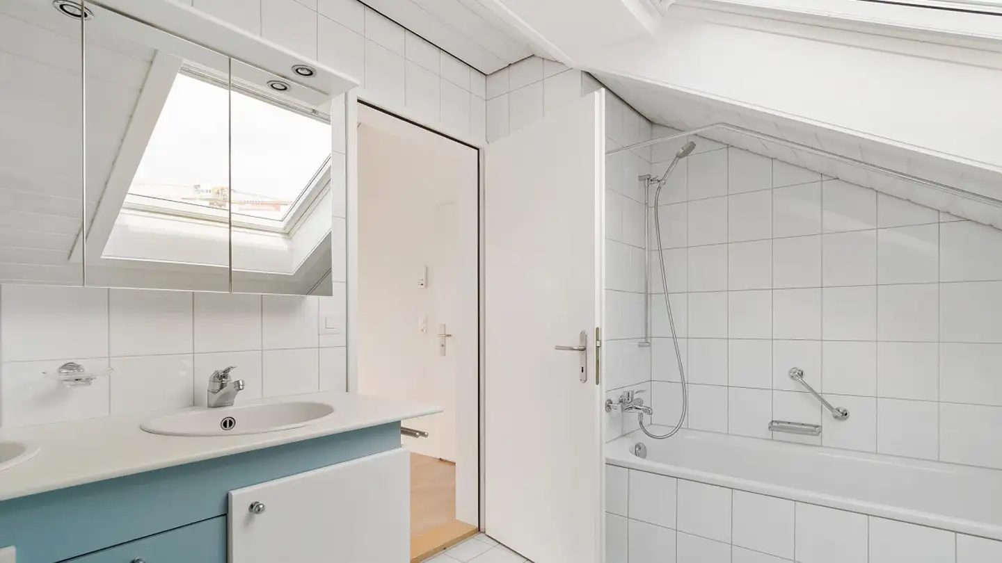 Appartamento in affitto - Dorfstrasse 17, 6044 Udligenswil - Photo 3