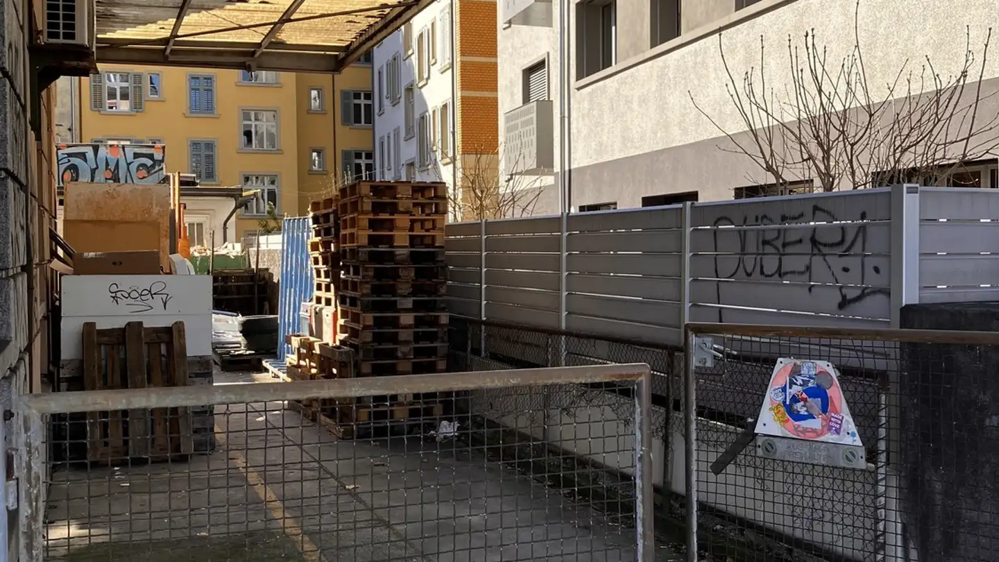 Parcheggio esterno in affitto - 8003 Zürich