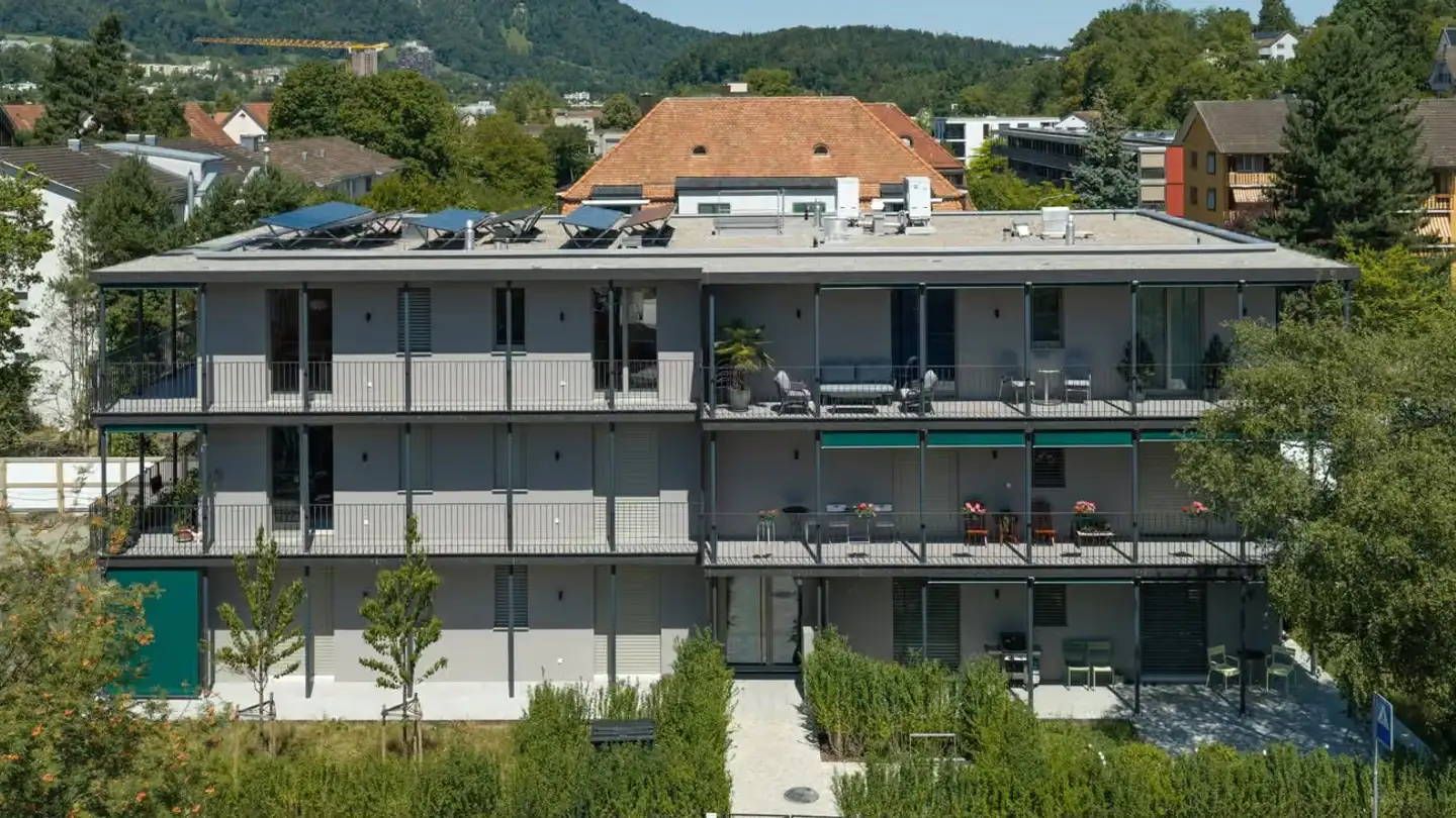 Dachgeschosswohnung mieten - Kilchbergstrasse 25, 8134 Adliswil - Foto 2