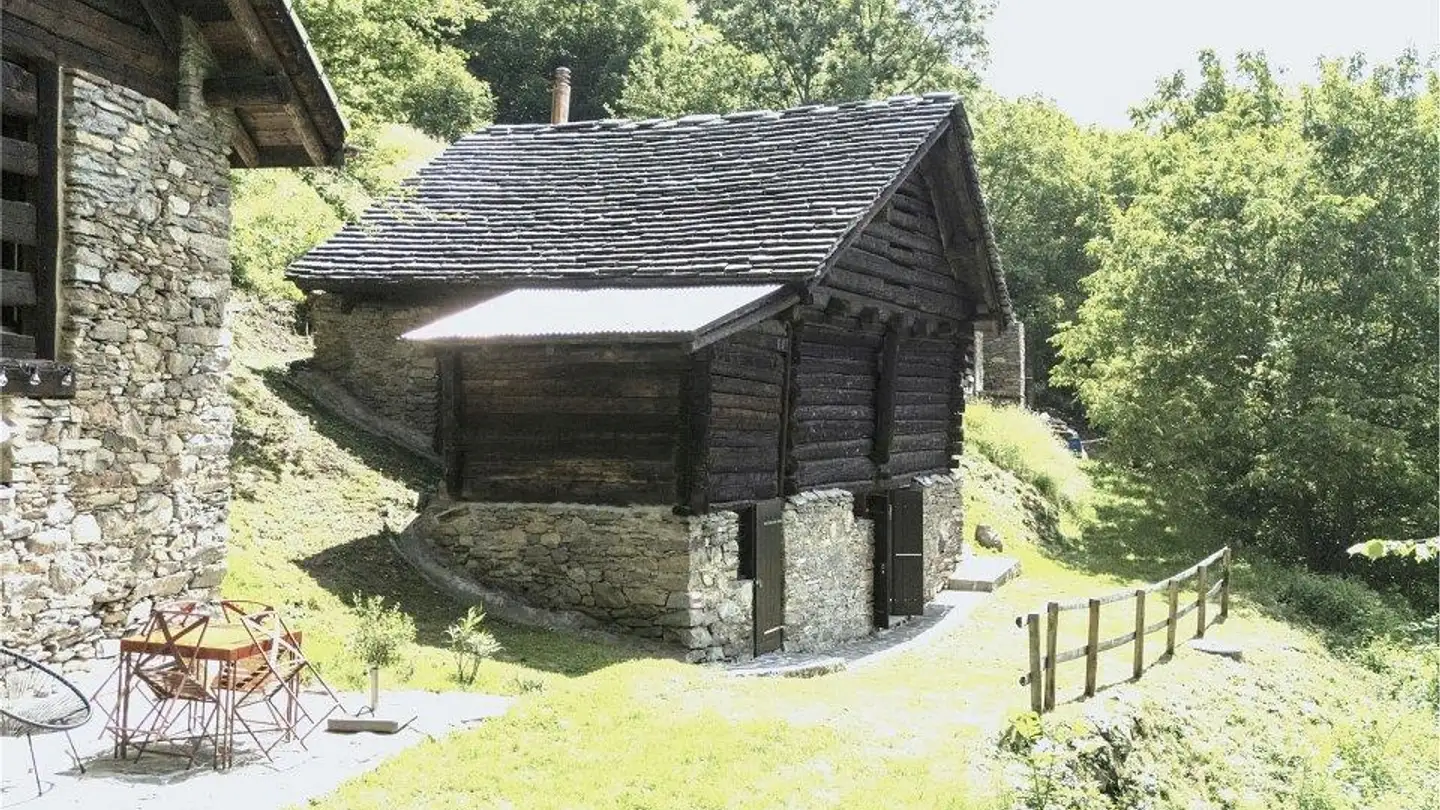 Single house for sale - 6760 Carì