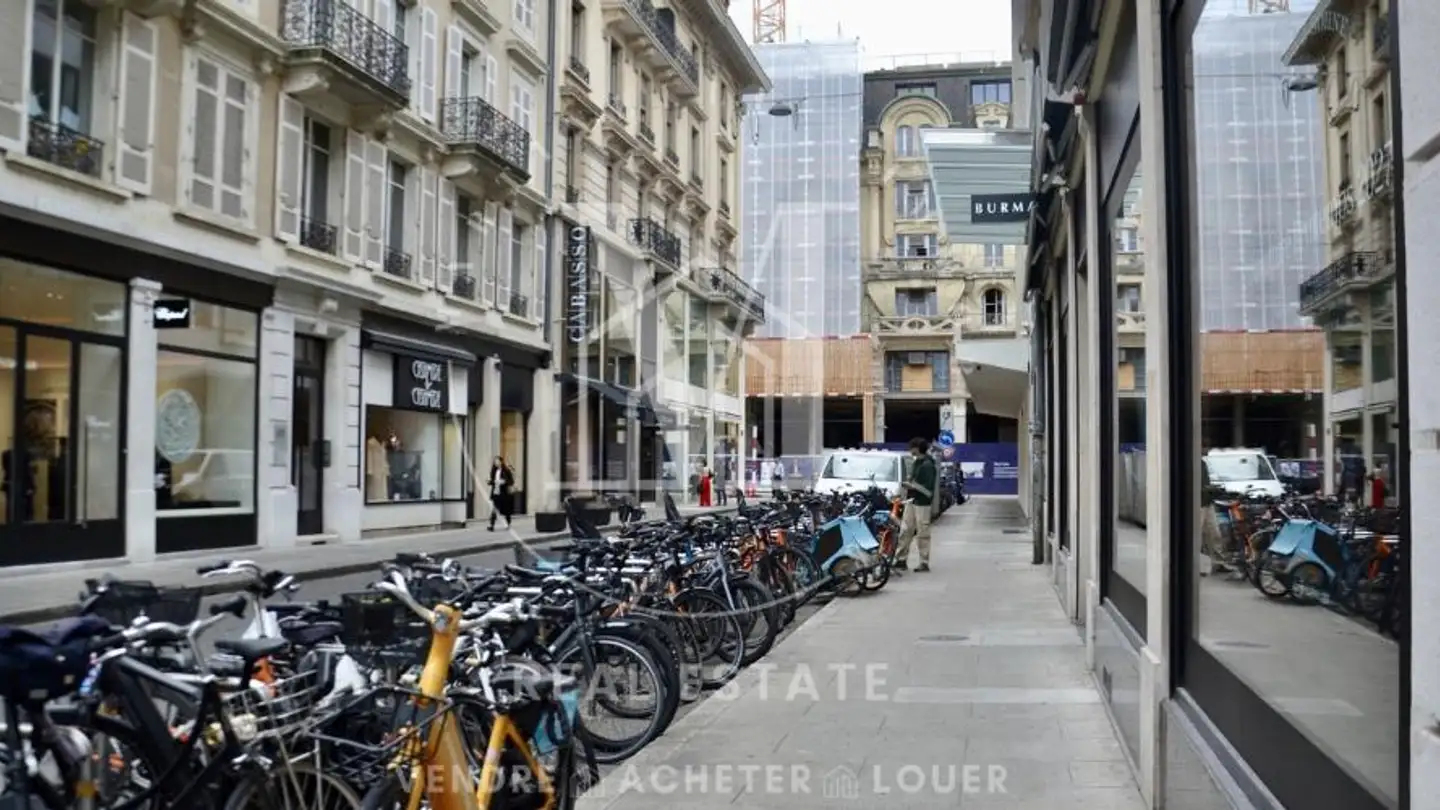 Studio for rent - Rue Neuve-du-Molard 5, 1204 Genève