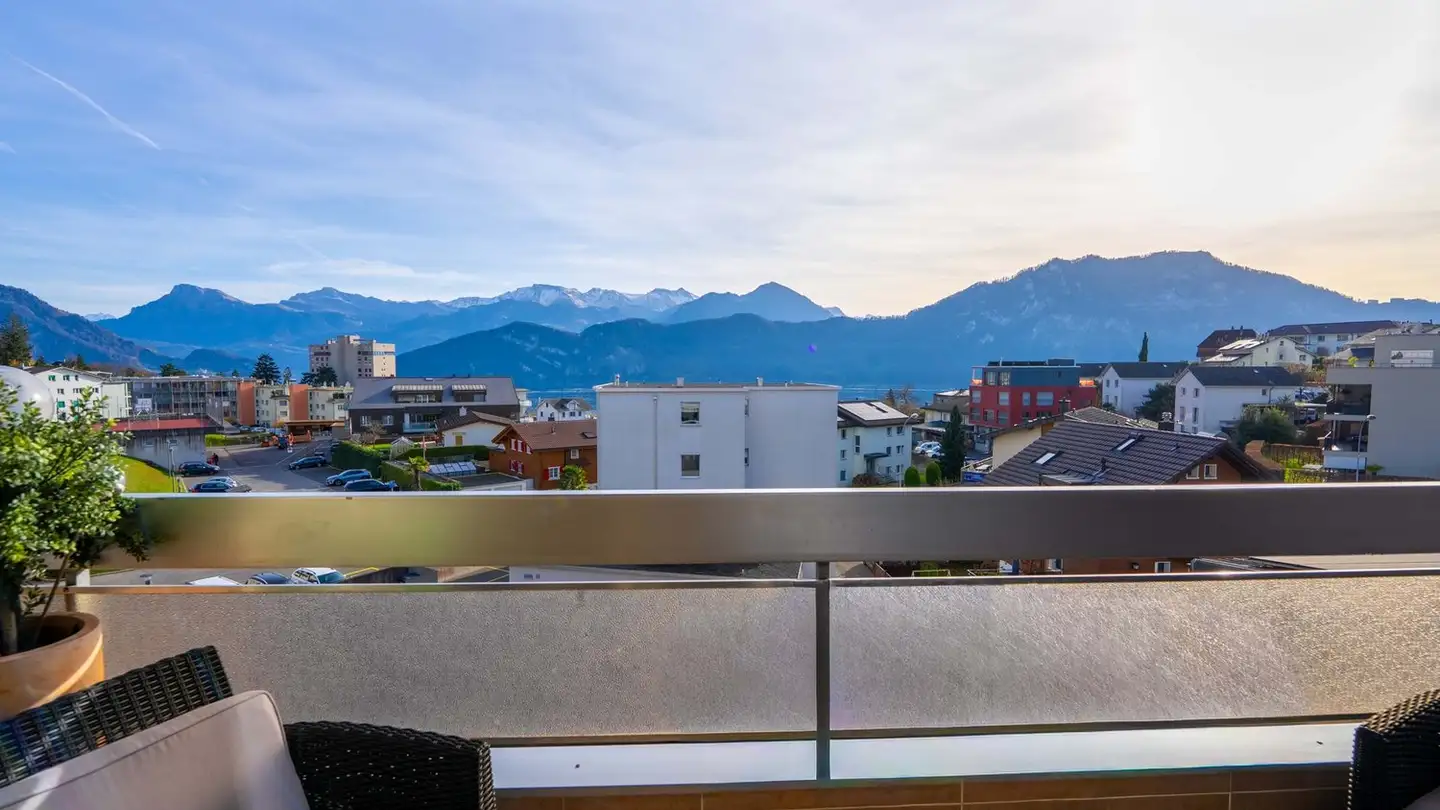 Appartement à louer - 6353 Weggis