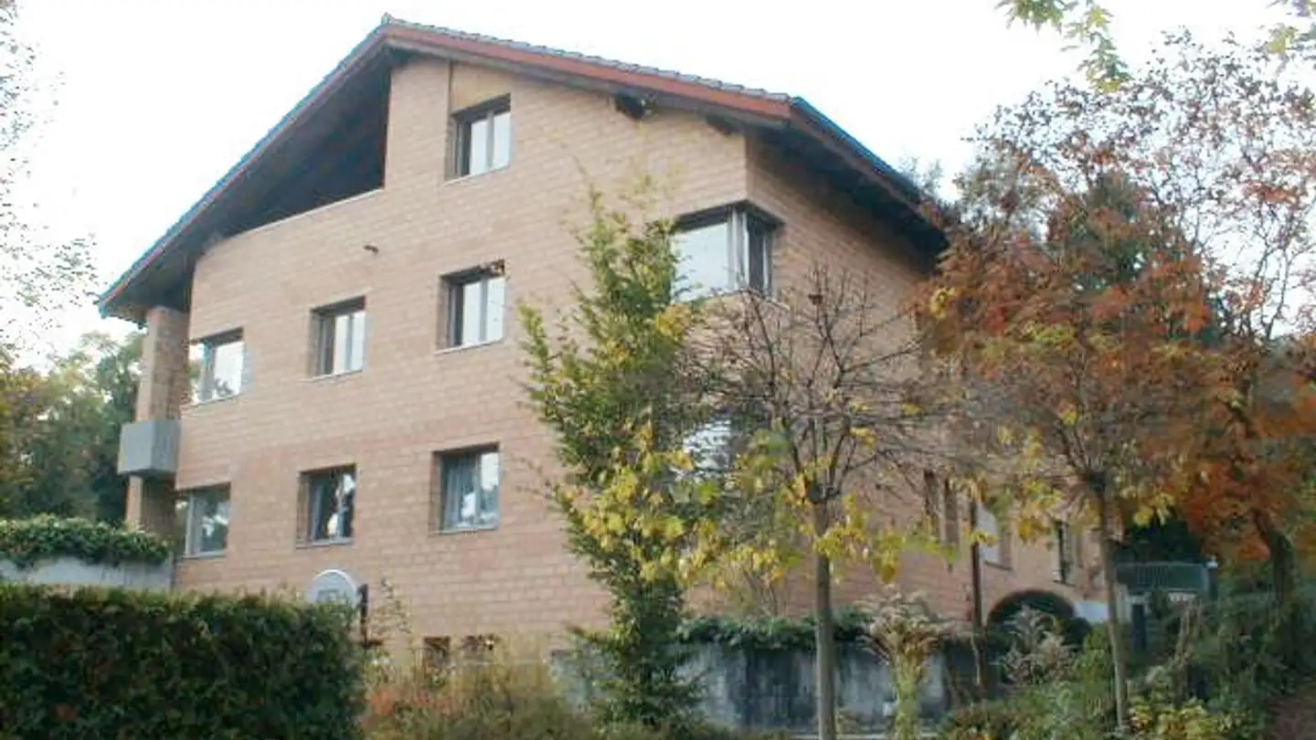 Tiefgaragenstellplatz mieten - Stallenrain 30, 4103 Bottmingen - Foto 2