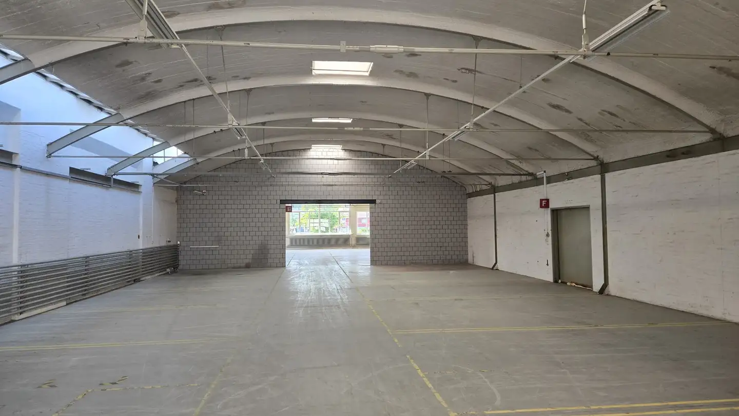 Commercial à louer - Parkstrasse 16, 5012 Schönenwerd