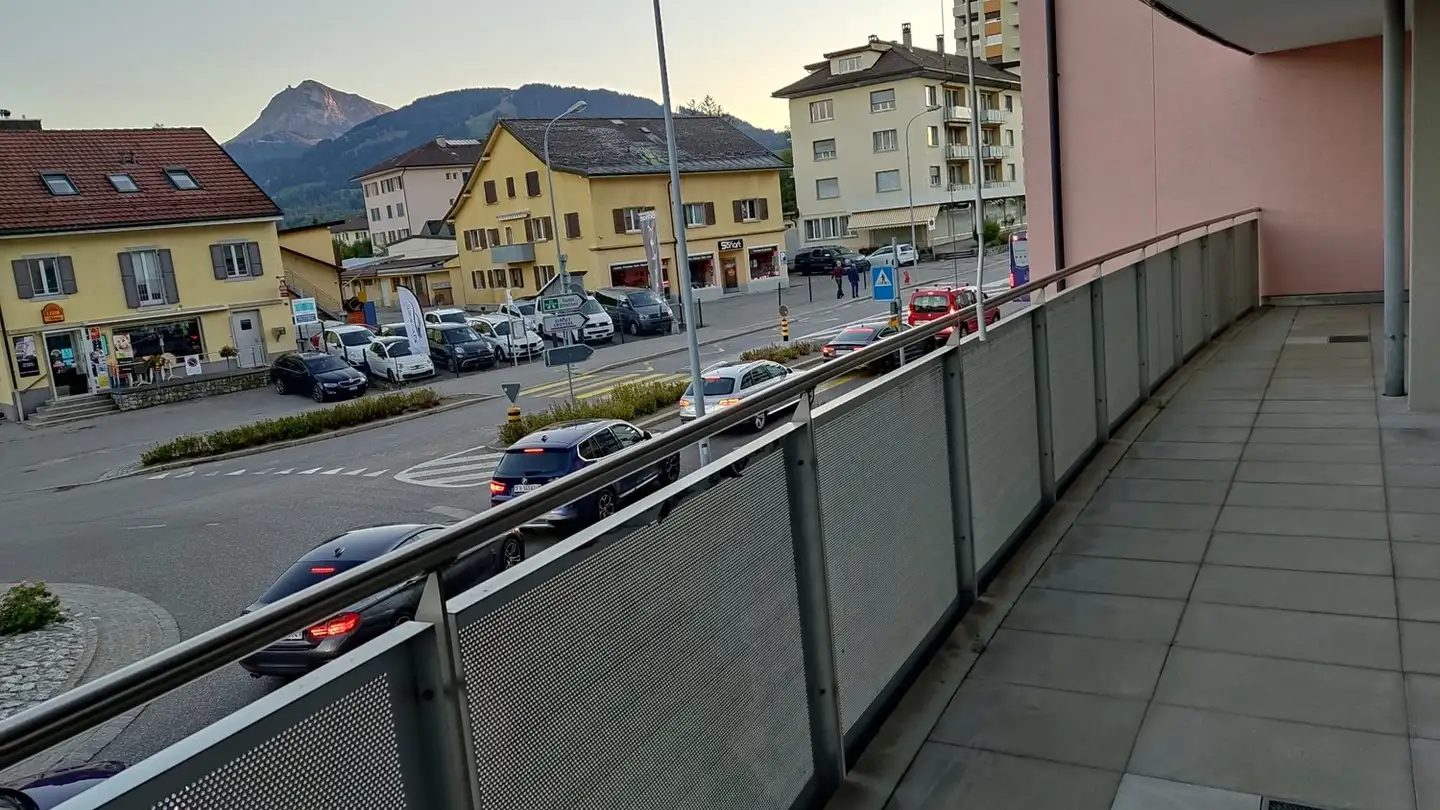 Apartment for rent - Rue De Vevey 48, 1630 Bulle - Photo 2