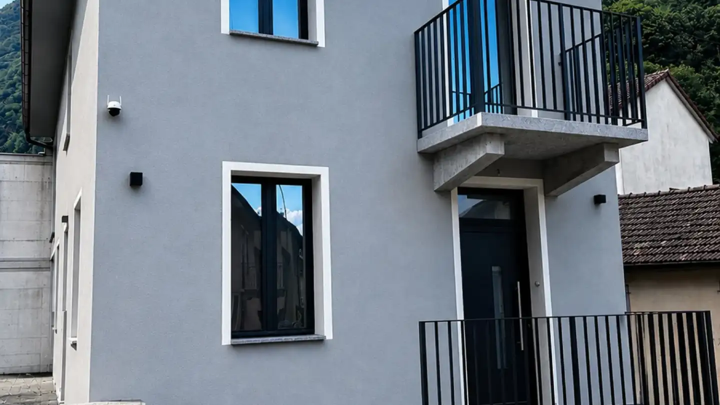 Single house for sale - Via Torón d'Örz, 6703 Osogna