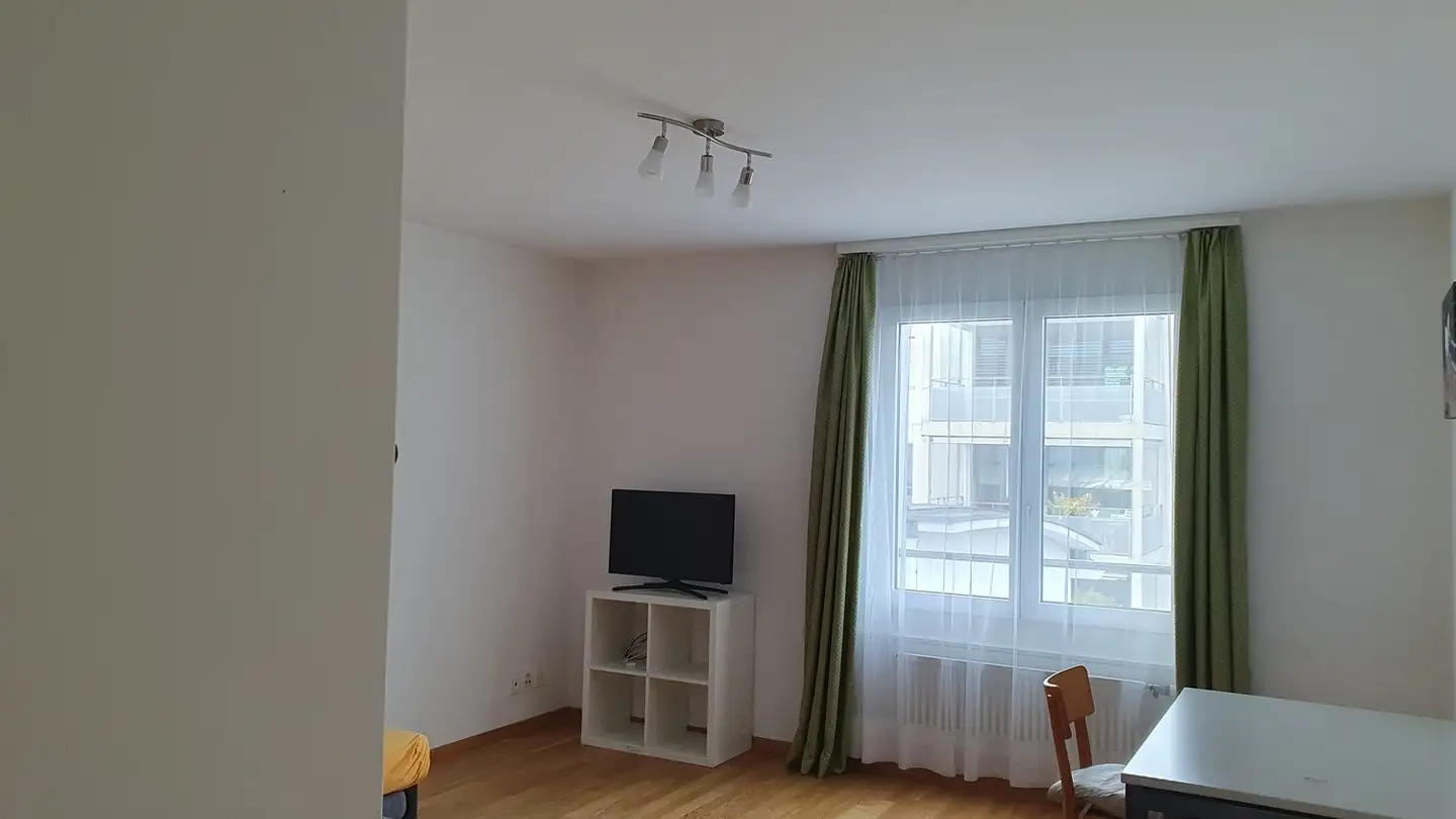 Chambre à louer - 6045 Meggen