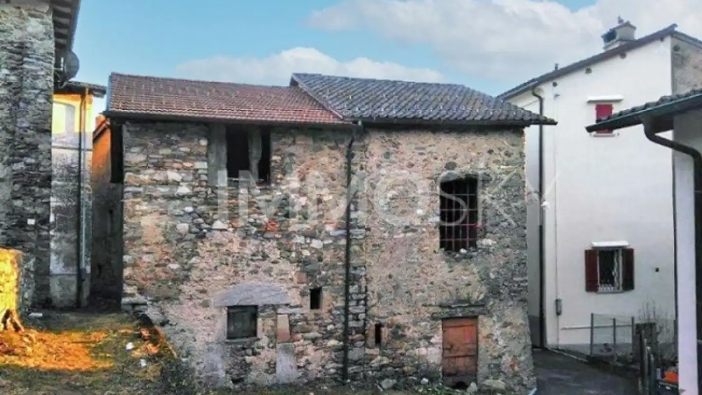 Single house for sale - 6939 Arosio - Photo 2