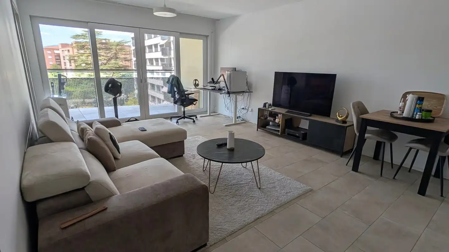 Appartement à louer - Via Degli Albrici 3a, 6830 Chiasso
