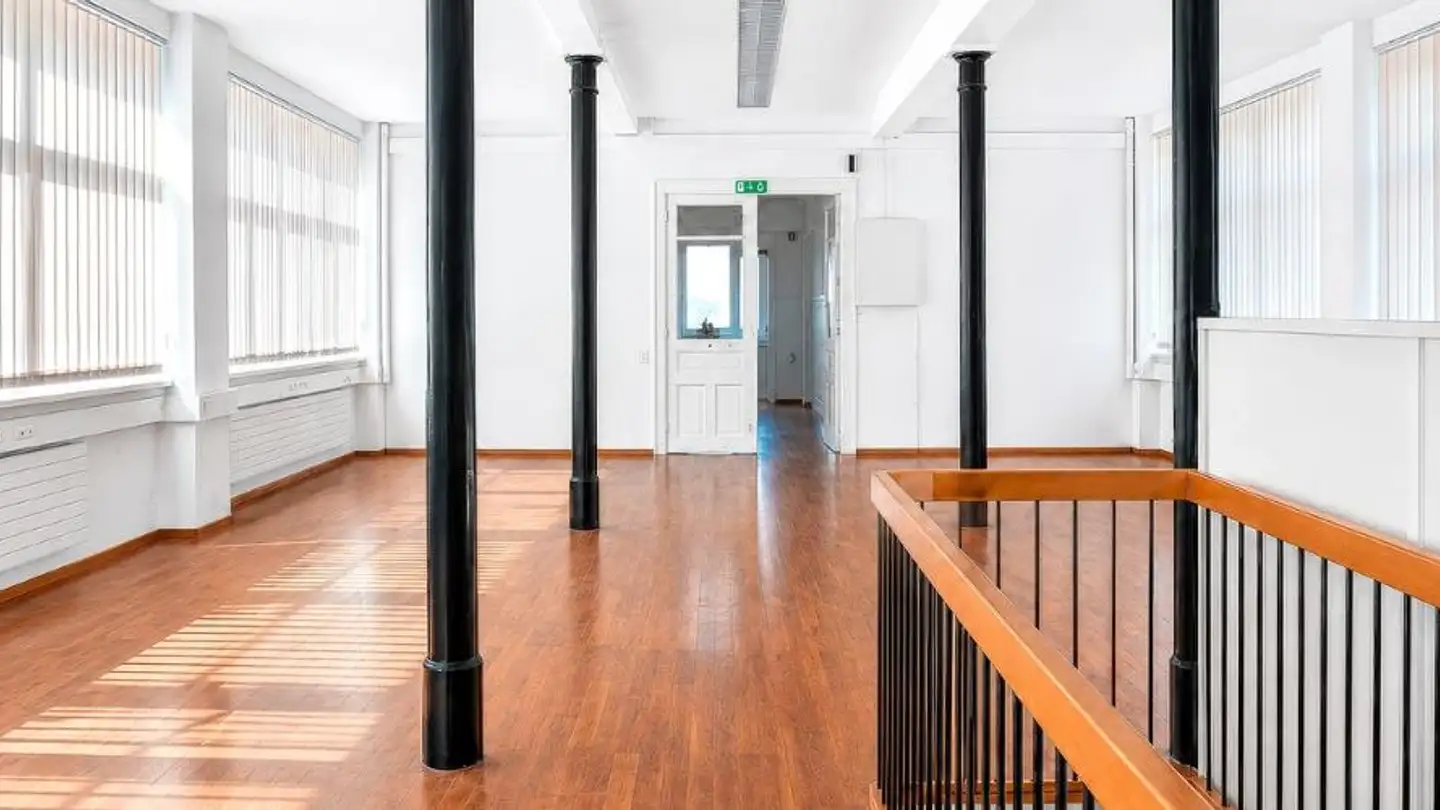 Mixed-use building for sale - 2400 Le Locle - Photo 4
