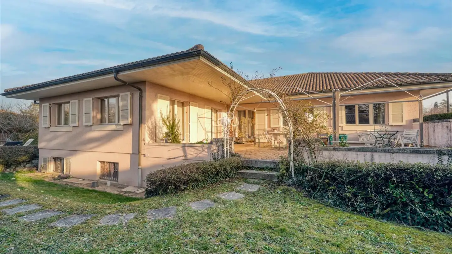 Single house for sale - 1222 Vésenaz