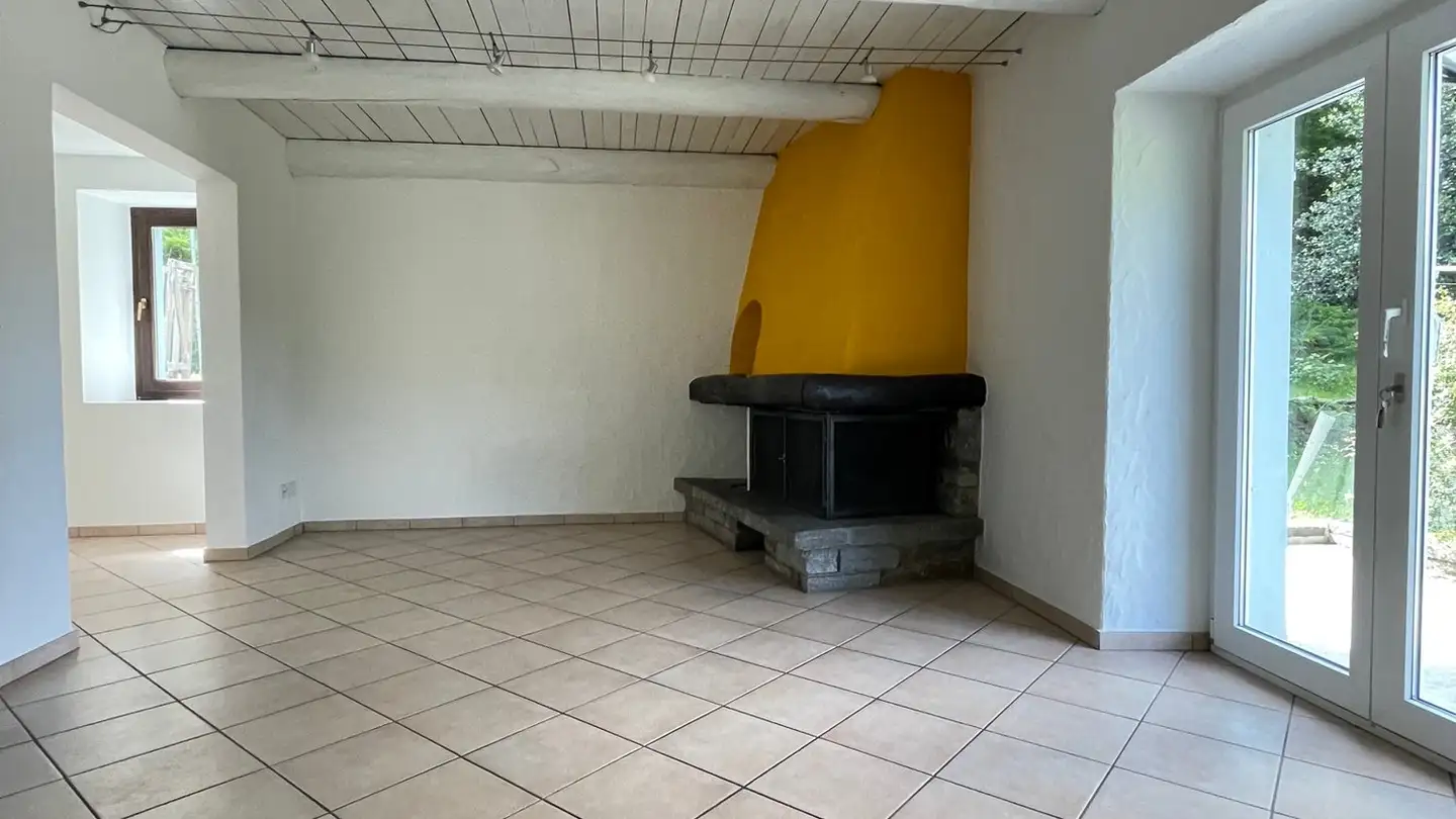 Einfamilienhaus mieten - 6528 Camorino