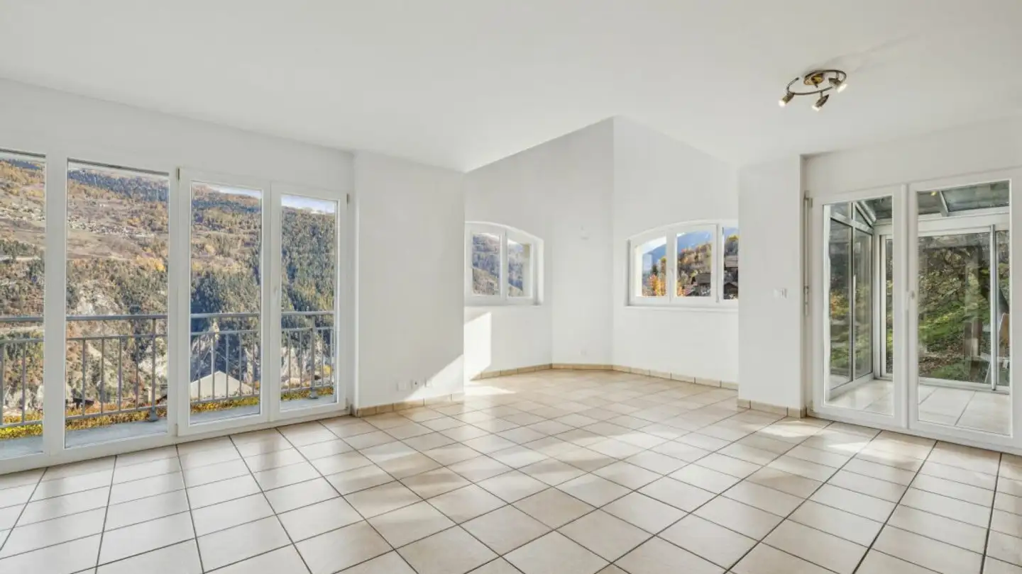 Single house for sale - 1981 Vex