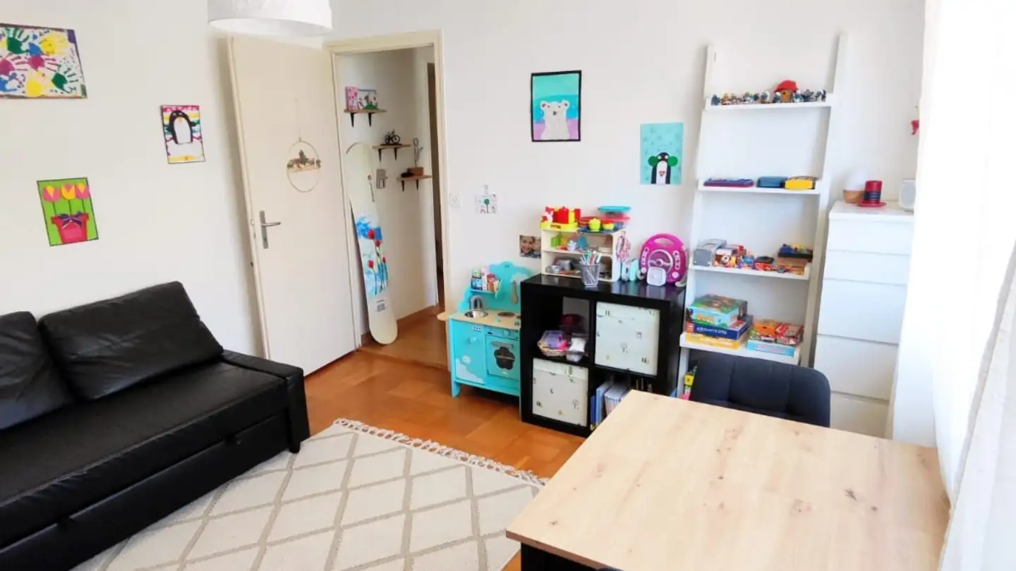 Apartment for rent - 1073 Savigny