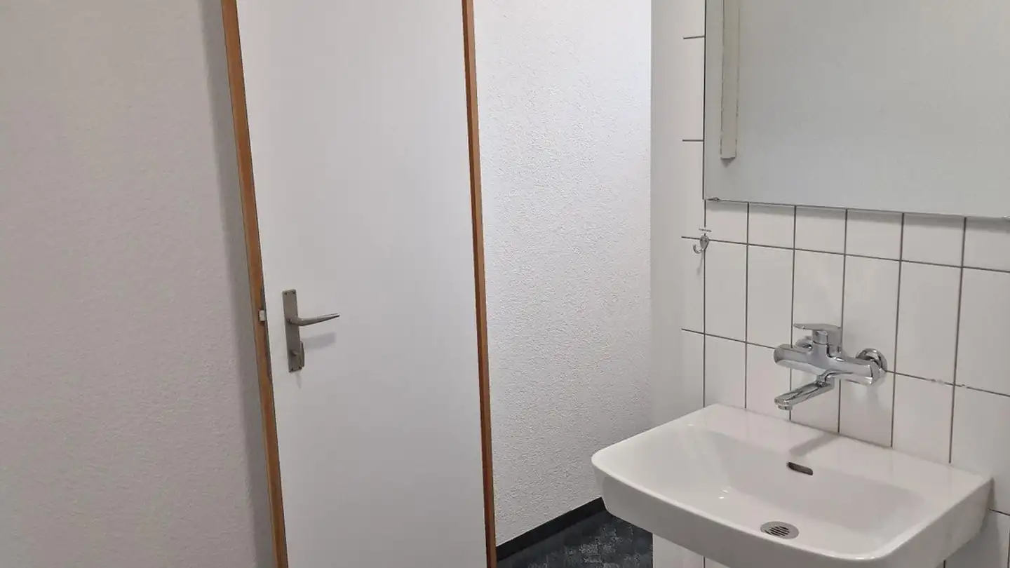 Bürofläche mieten - Tannackerstrasse 2, 3073 Gümligen - Foto 4