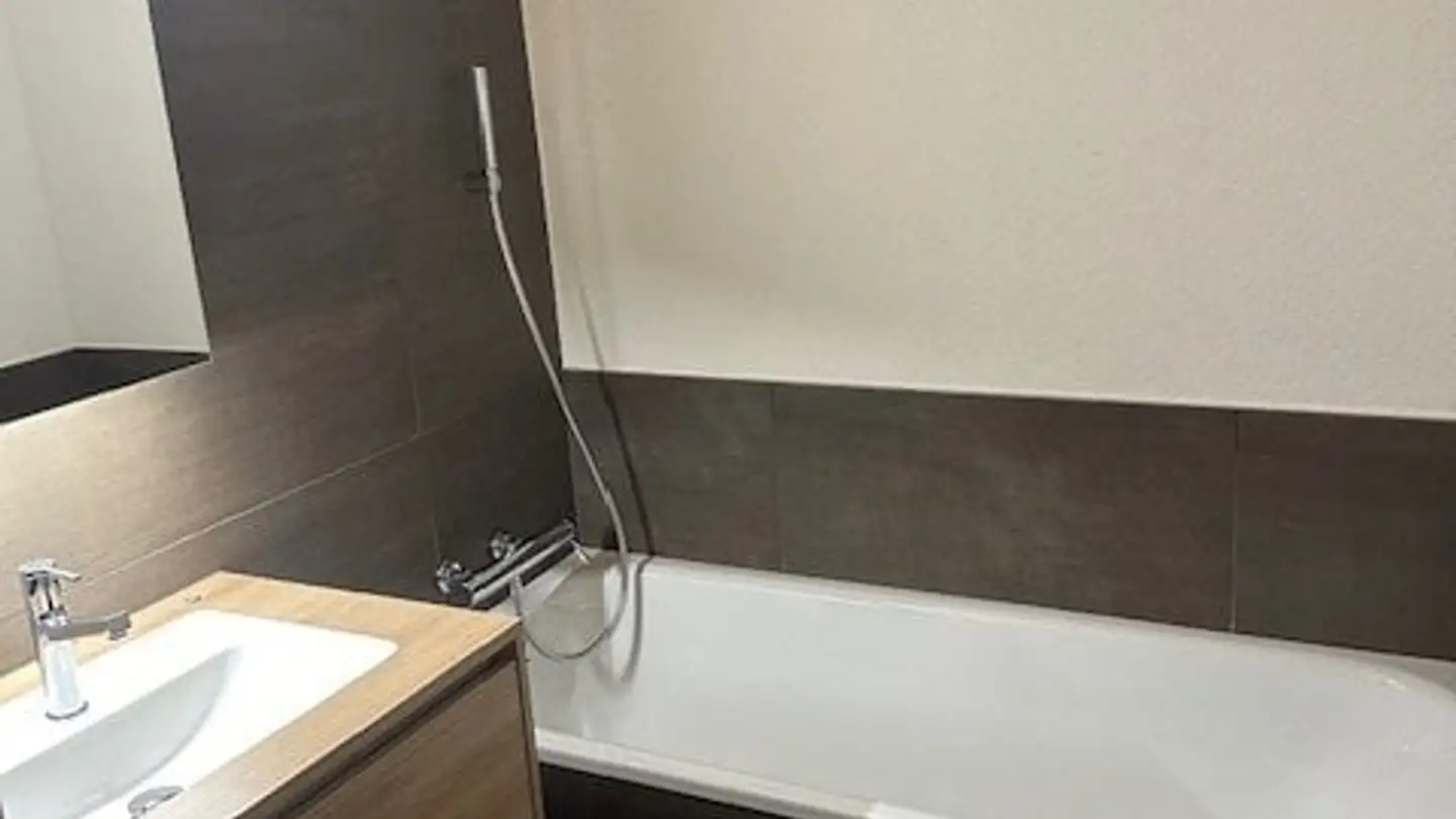 Wohnung mieten - Rohrstrasse 54, 3507 Biglen - Foto 3