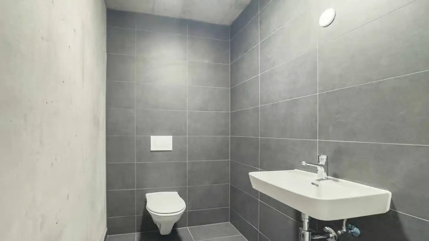 Commercial for sale - 1214 Vernier - Photo 3