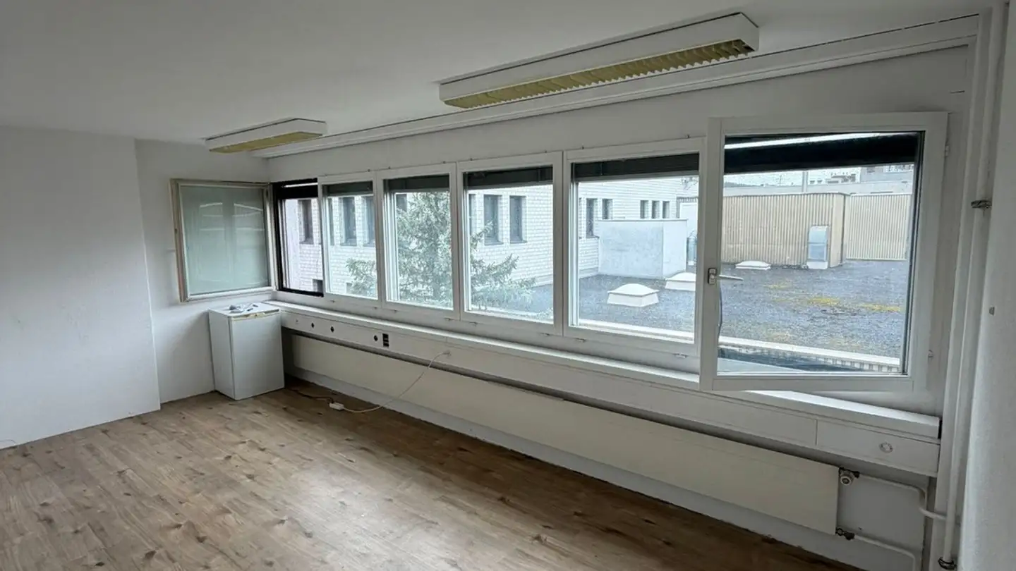Bureau à louer - 8902 Urdorf