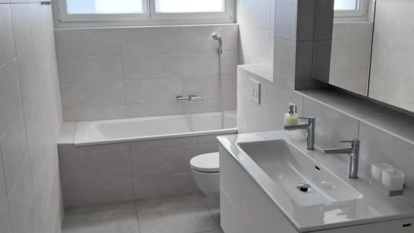Penthouse for rent - Rue des Saules 6, 2830 Courrendlin - Photo 3