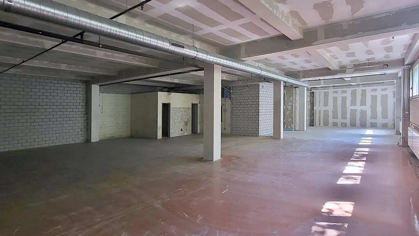 Commerciale in affitto - Klosterrütistrasse 25, 5432 Neuenhof