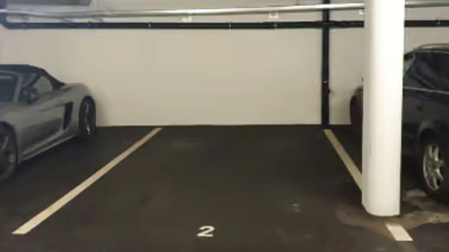 Place de parking souterraine à louer - Brügglisackerweg 16, 4704 Niederbipp