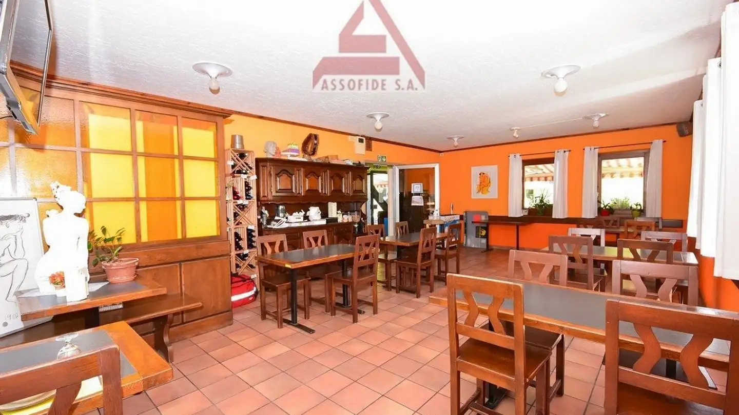 Restaurant for sale - 6694 Prato-Sornico