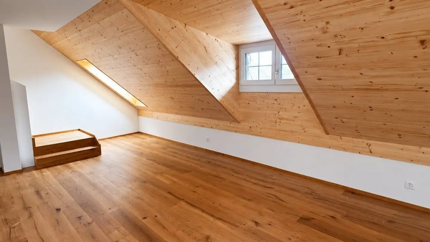 Dachgeschosswohnung mieten - Sonnenbühlstrasse 2a, 8181 Höri - Foto 2