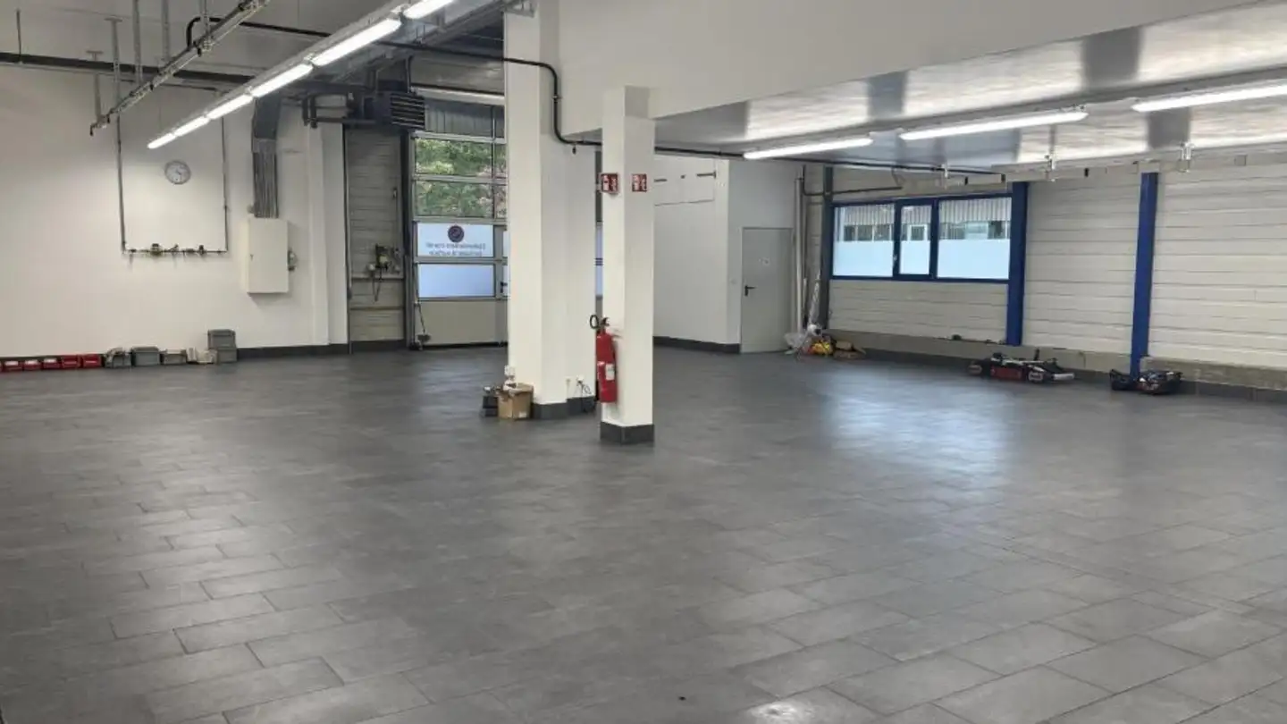 Workshop for rent - Les Evalins 2a, 2740 Moutier - Photo 2