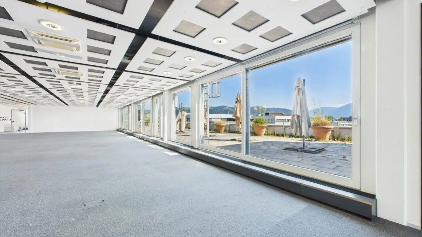 Office space for rent - Riedstrasse 8, 6330 Cham