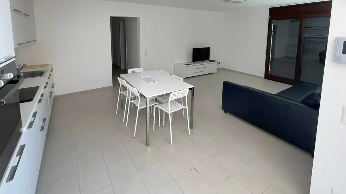 Appartamento in affitto - Via Cantonale, 6992 Vernate