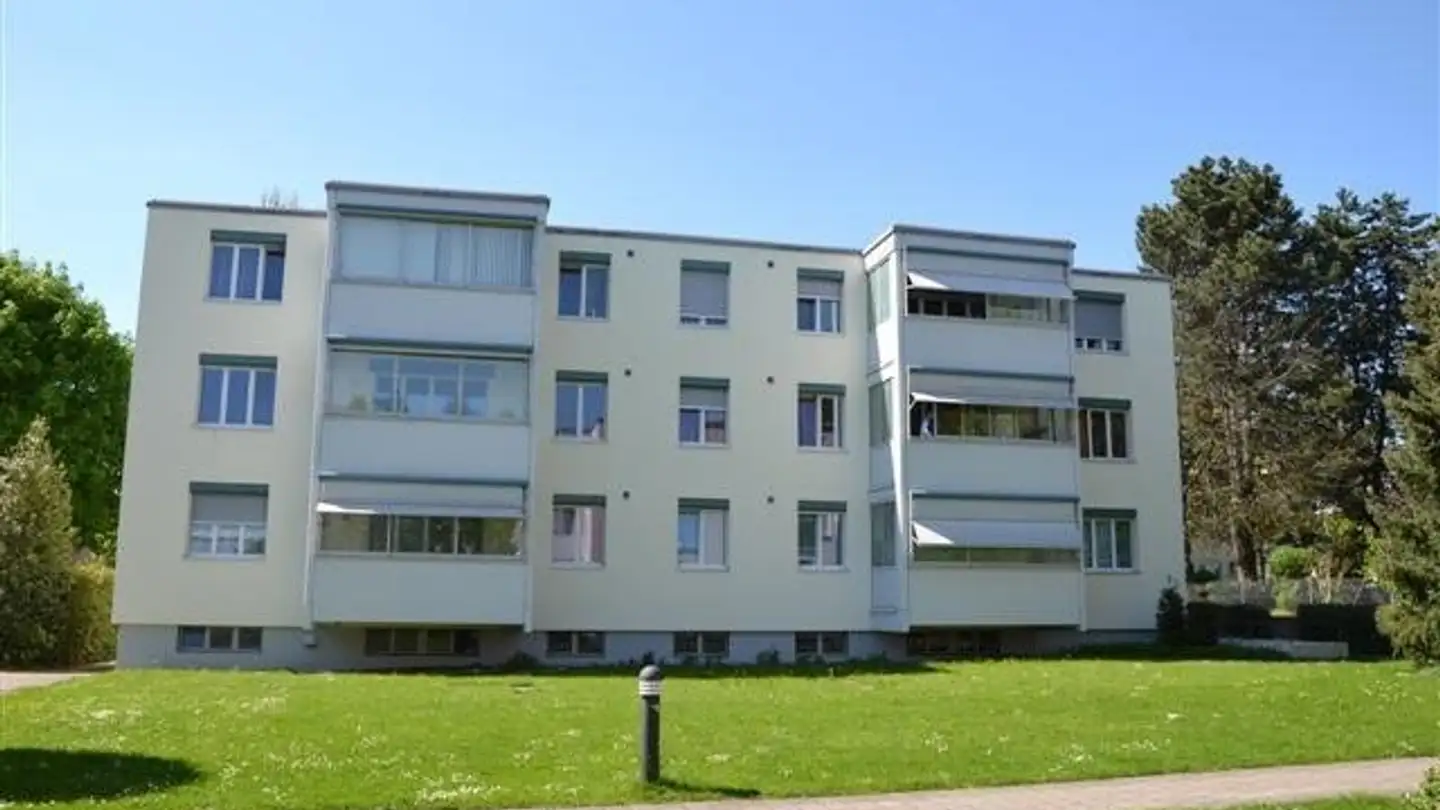 Parkplatz im Freien mieten - 8152 Glattbrugg