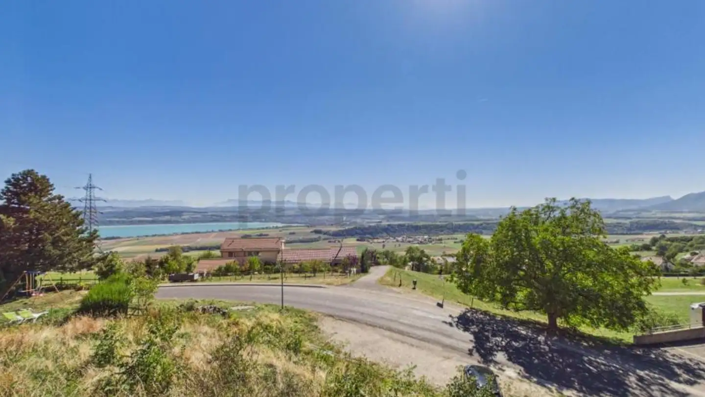 Constructible plot for sale - 1423 Villars-Burquin