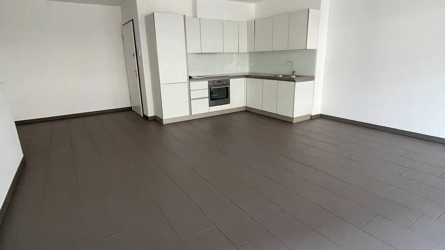 Appartamento in affitto - Via Delle Scuole 8, 6900 Paradiso